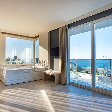 Szálloda Grand Kolibri Prestige 5*