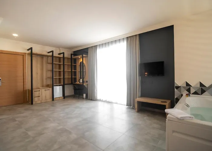 Grand Kolibri Prestige Hotel 5*